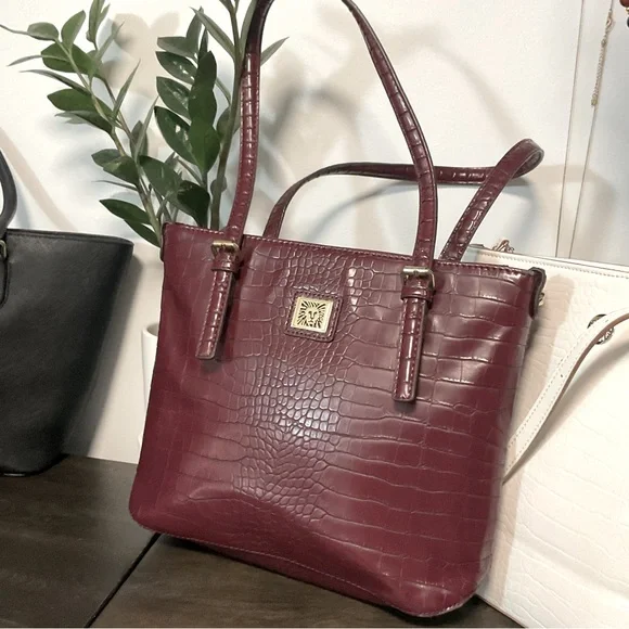Vintage Anne Klein Scarlet Burgundy Croc Embossed Faux Leather Shoulder Bag